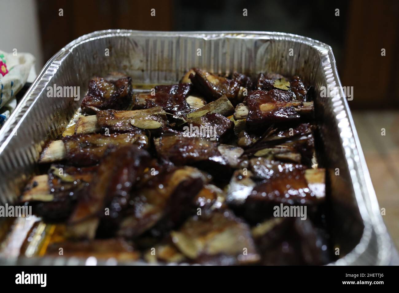 Ribs in the oven for dinner 24 December 2018 Christmas. grill, barbecue sauce (Photo: LuisGutierrez / NortePhoto.com) Costillas en el horno para la cena 24 diciembre 2018 Navidad. parrilla, salsa barbecue (Photo: LuisGutierrez/NortePhoto.com) Stock Photo