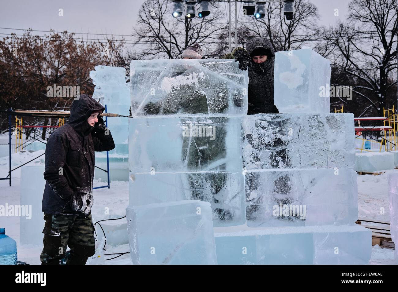 Moscow, Moscow, Russia. 11th Jan, 2022. Master ice sculptors work on their designs in sub-zero temperatures during the International Festival ''Snow and Ice'', which will take place in Moscow's Gorky Park from January 2 to February 28. (Credit Image: © Carlos Escalona/ZUMA Press Wire) Stock Photo