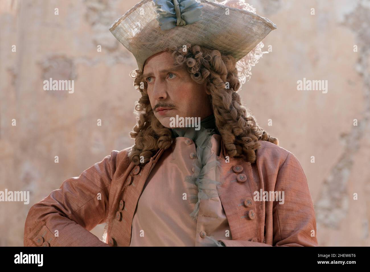 RELEASE DATE: December 25. 2021 TITLE: Cyrano STUDIO: MGM DIRECTOR: Joe Wright PLOT: Too self-conscious to woo Roxanne himself, wordsmith Cyrano de Bergerac helps young Christian nab her heart through love letters. STARRING: BEN MENDELSOHN as De Guiche. (Credit Image: © MGM/Entertainment Pictures) Stock Photo
