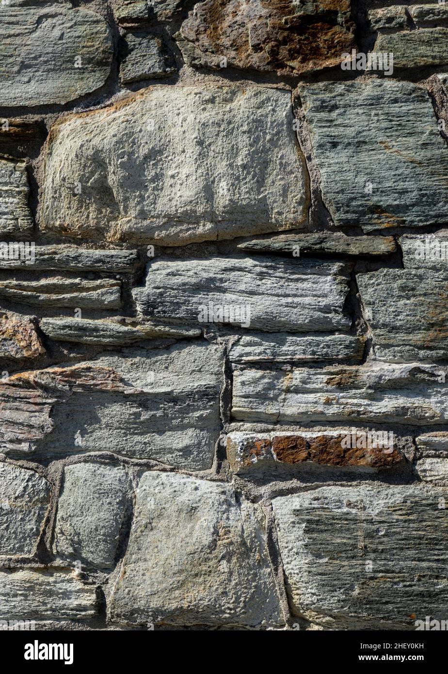 Rough stone wall hi-res stock photography and images - Alamy