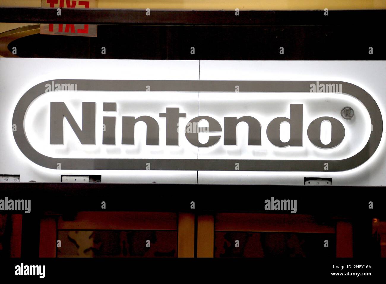 Nintendo NY on X: Starting #BlackFriday, stop by #NintendoNYC for