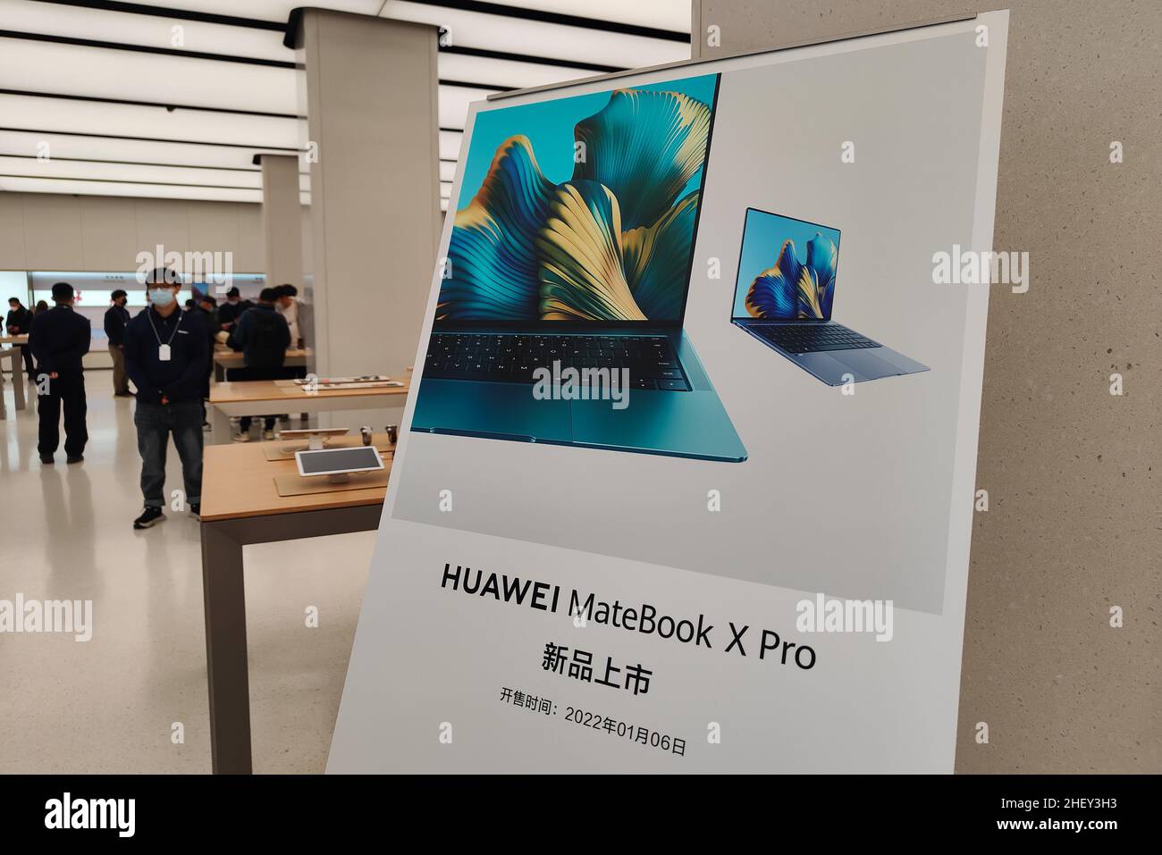 Shanghai, Shanghai, China. 13th Jan, 2022. On January 12, 2022, in Shanghai, Huawei's newly released flagship notebook matebook x Pro has been displayed and sold in Huawei's global flagship store on Nanjing Road. (Credit Image: © SIPA Asia via ZUMA Press Wire) Stock Photo