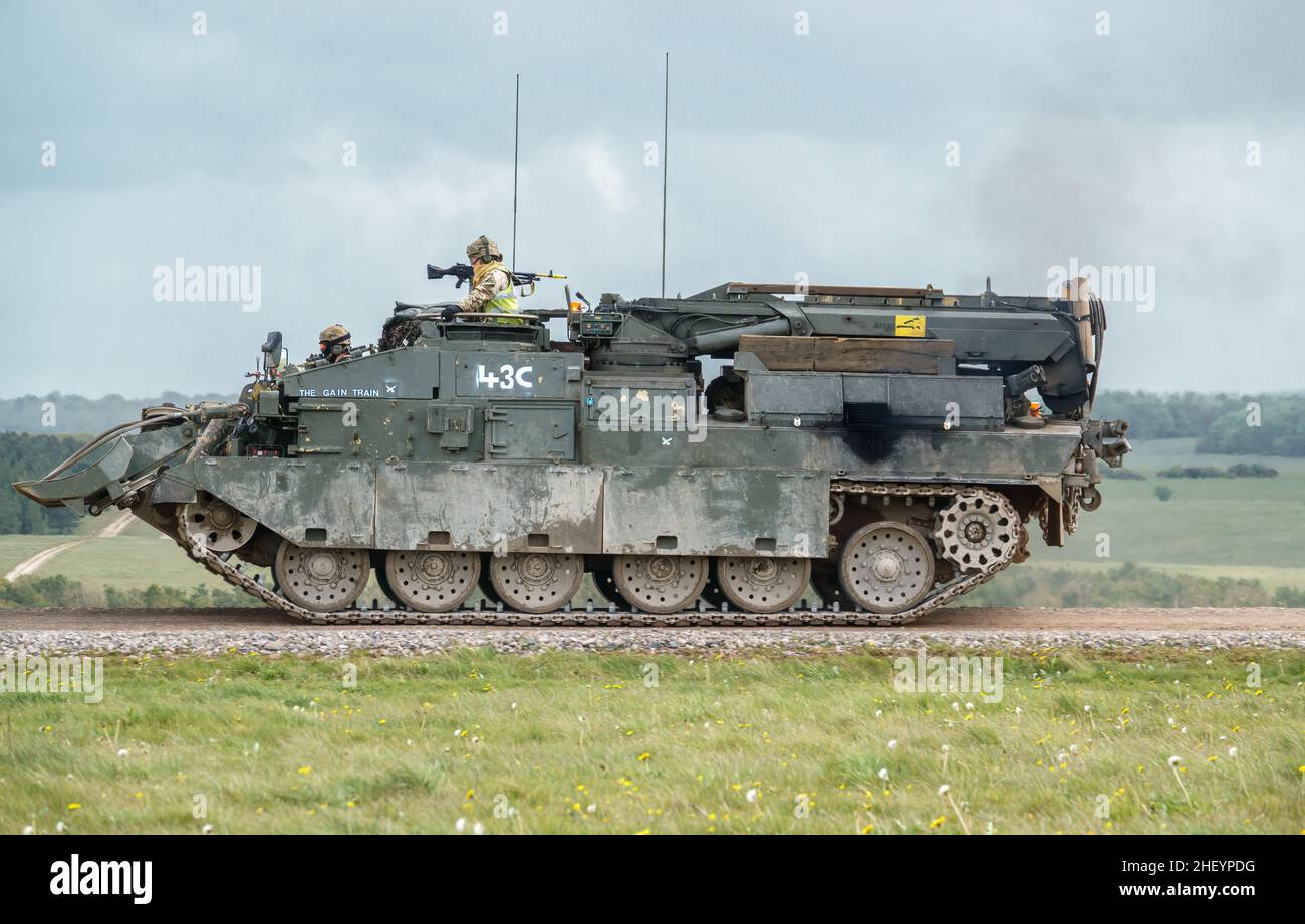 British army challenger armoured repair and recovery vehicle crarrv at ...