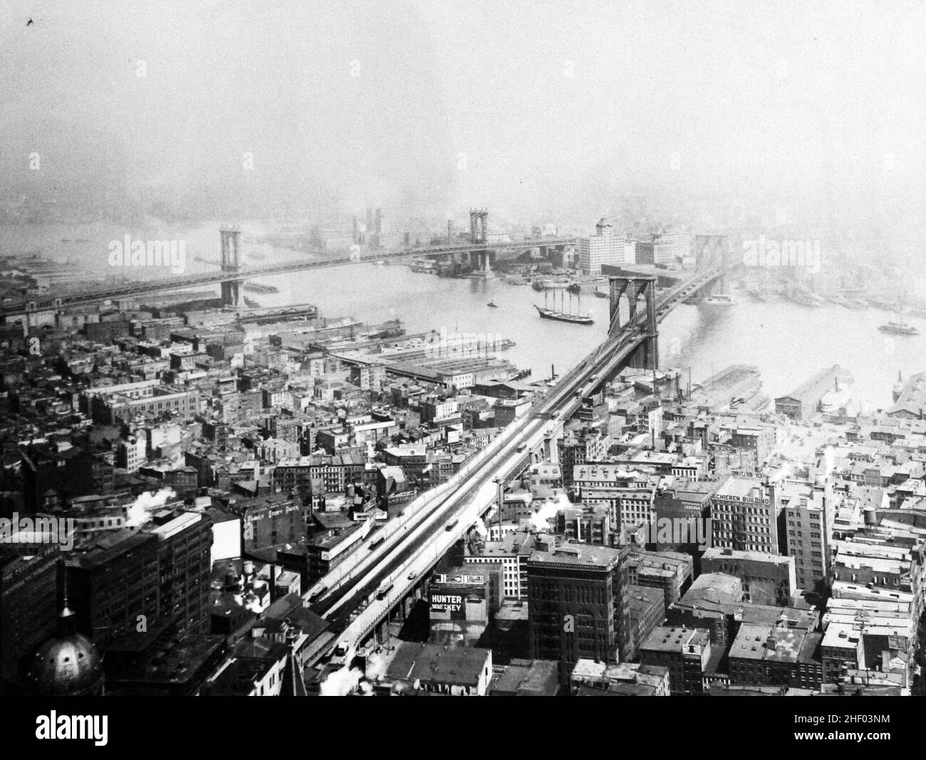 Brooklyn and Manhattan Bridge, New York City Skyline, New York, photo by Irving Underhill, 1916. Vintage New York photo. Stock Photo