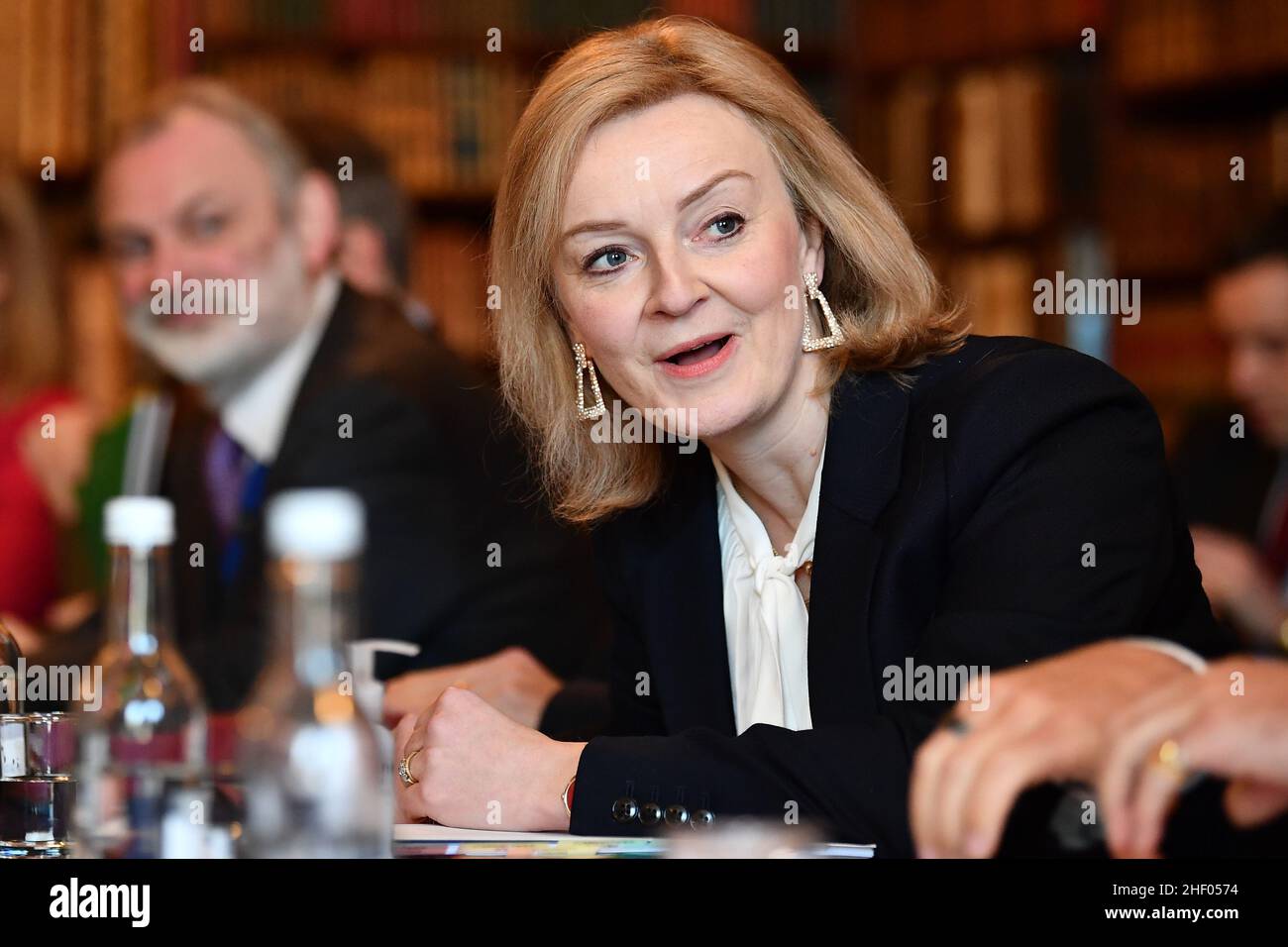 chevening-liz-truss-hi-res-stock-photography-and-images-alamy