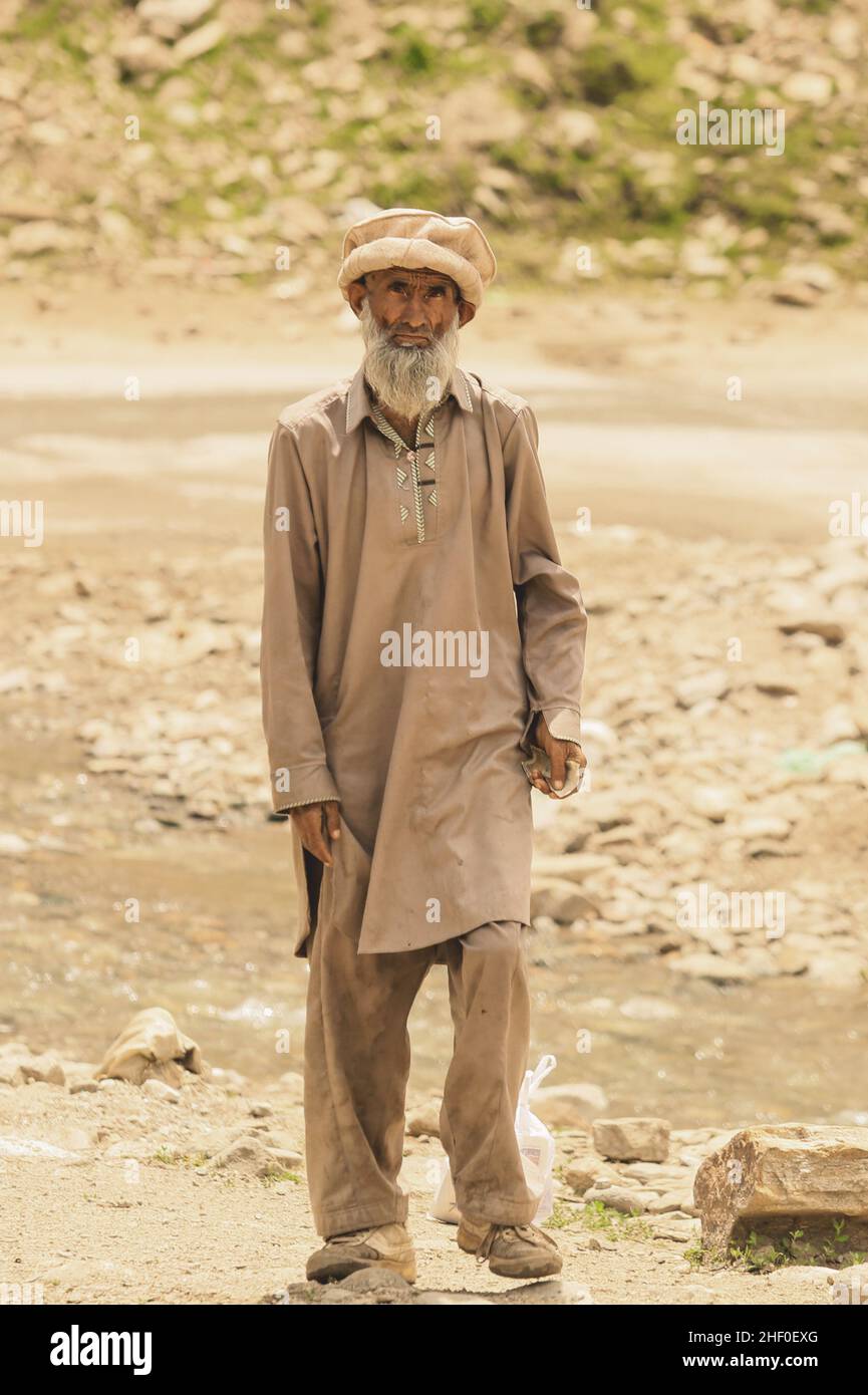 Pakistan gilgit old man hi-res stock photography and images - Alamy