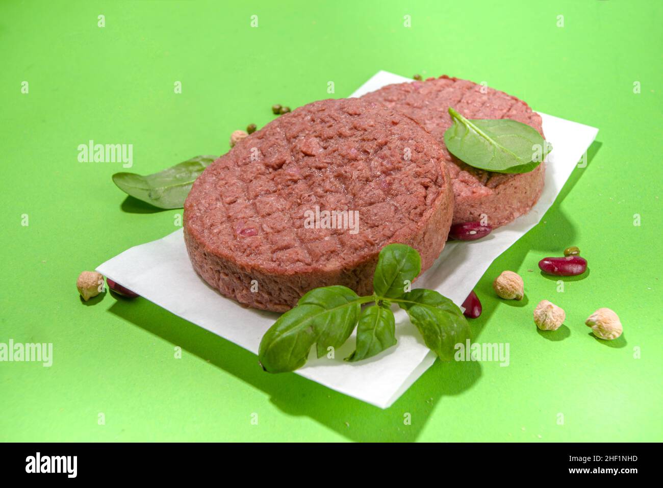 Lab grown meat burger hires stock photography and images Alamy