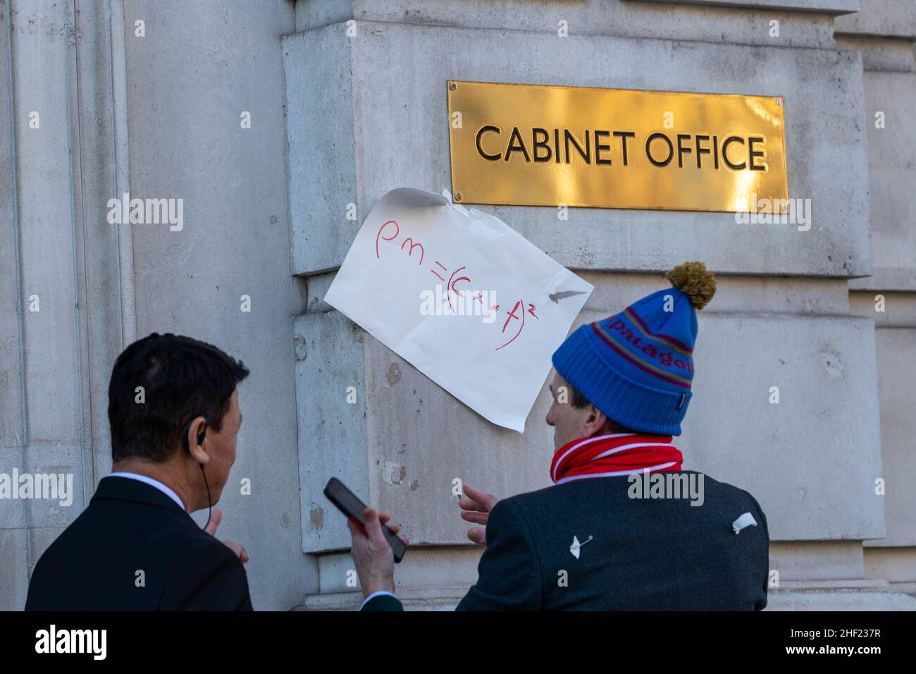 London, UK. 13th Jan, 2022. Protesters outside the cabinet office, 70 Whitehall, London Credit: Ian Davidson/Alamy Live News Stock Photo