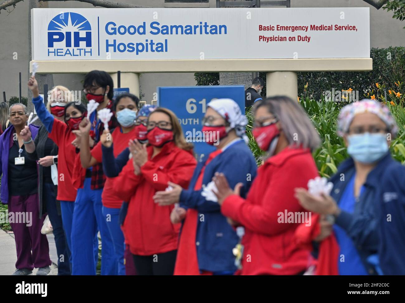 Registered nurses demonstrate outside Good Samaritan Hospital as part of the National Nurses United national day of action to demand the hospital industry invest in safe staffing and that nurses receive optimal protections at work, early Thursday morning on January 13, 2022. Photo by Jim Ruymen/UPI Credit: UPI/Alamy Live News Stock Photo