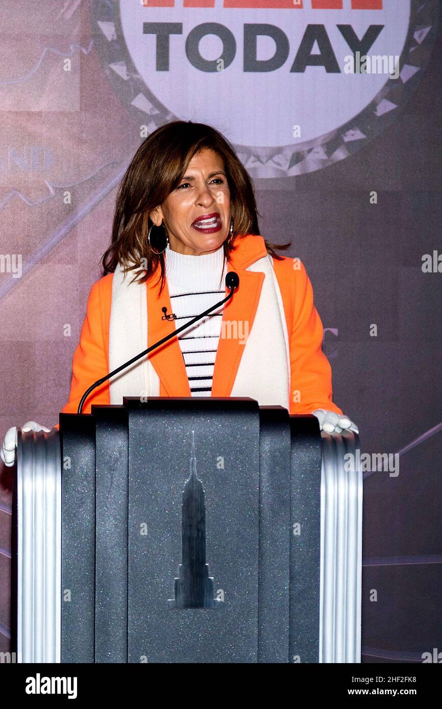 New York, NY, USA. 13th Jan, 2022. Hoda Kotb at the ceremonial lighting
