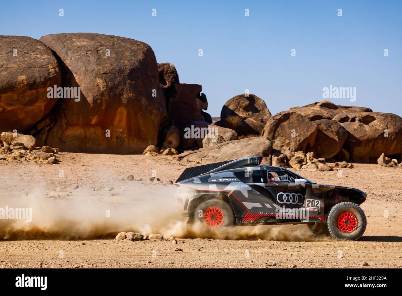 Audi Sport T-Shirt Dakar RS Q e-tron Herren beige