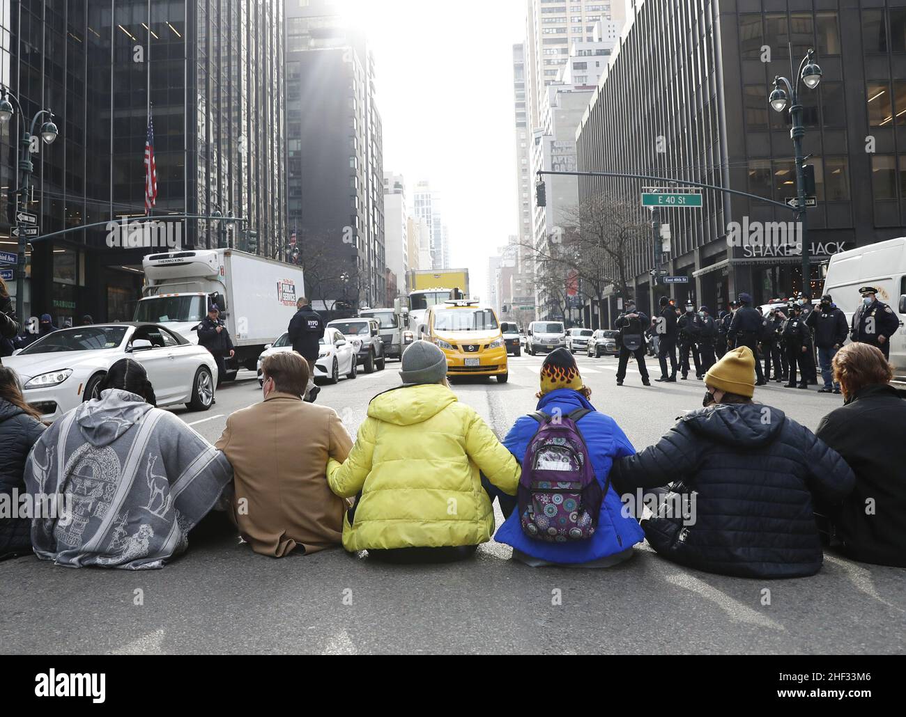 Build public renewables act hires stock photography and images Alamy
