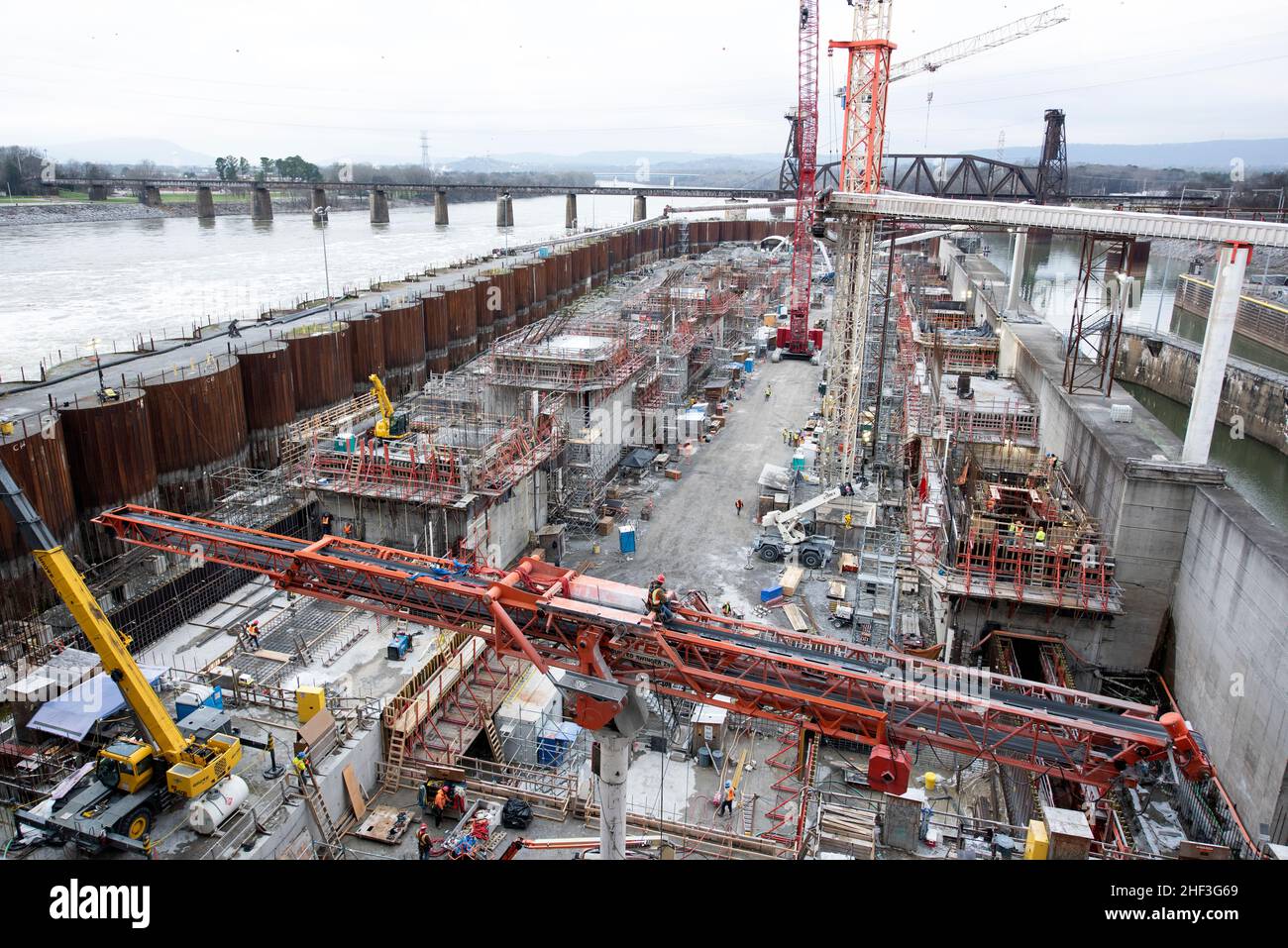 The U.S. Army Corps of Engineers Nashville District constructs a new