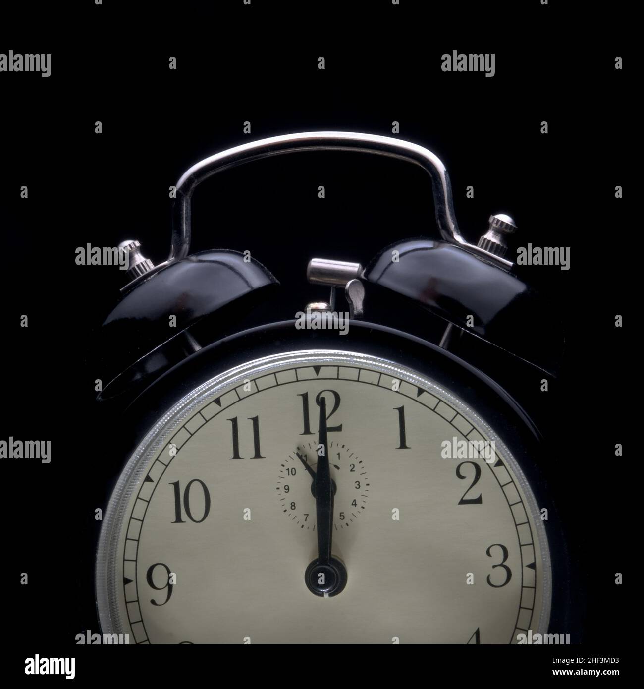 Simple illustration black clock hi-res stock photography and images - Alamy