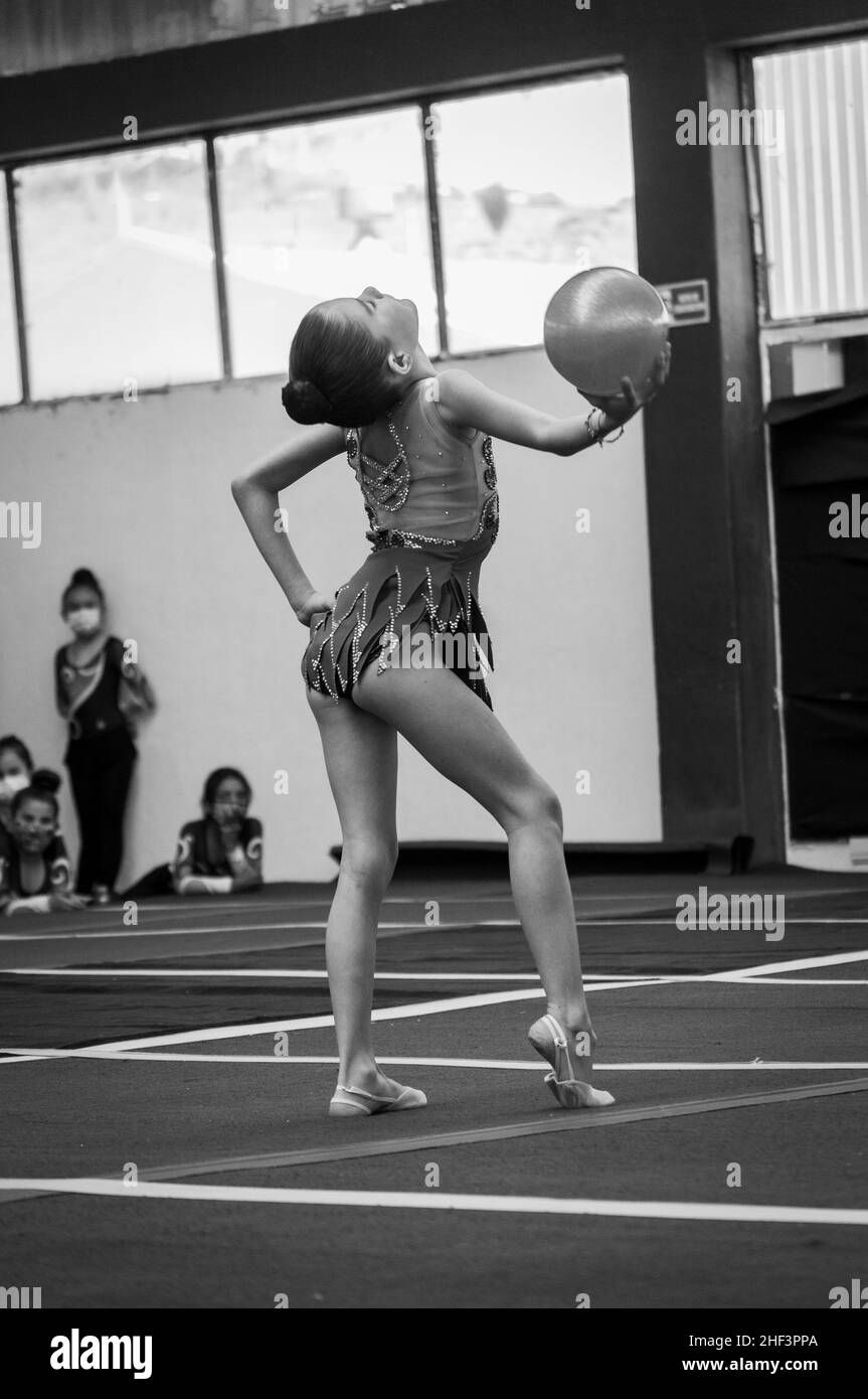 Routine gymnastics hires stock photography and images Alamy