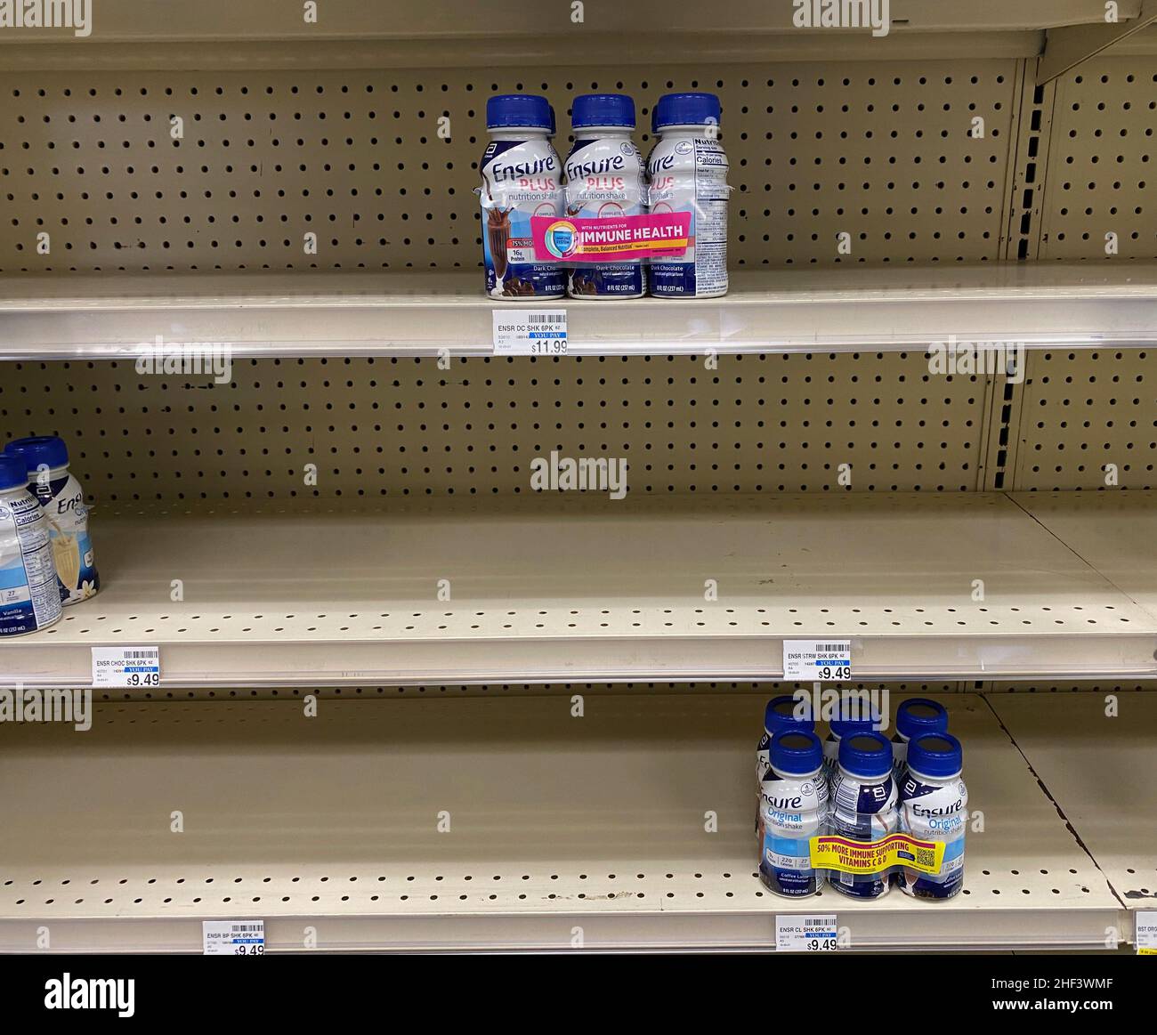 Cvs shelves hires stock photography and images Alamy