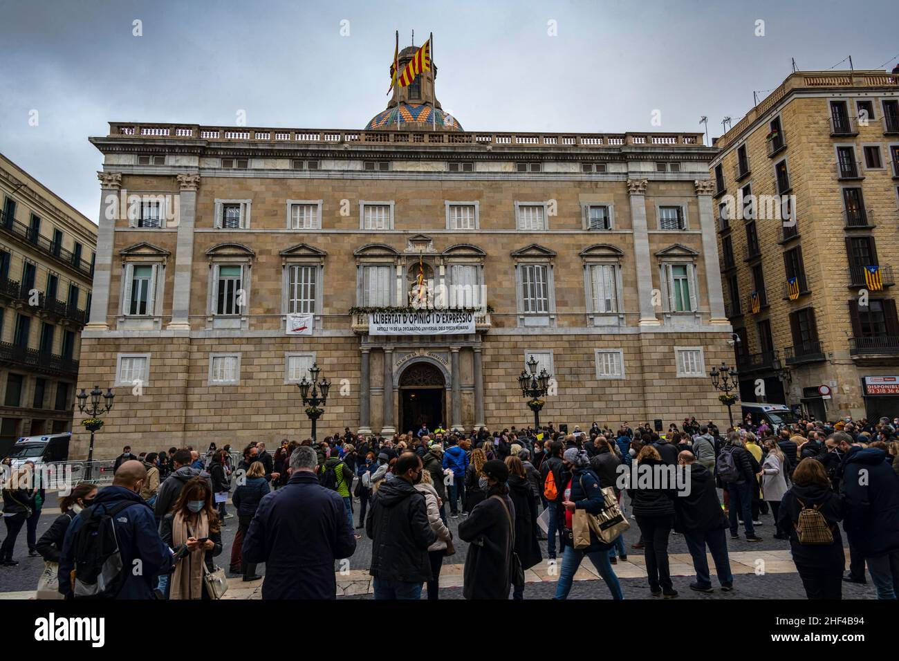 Labor demonstration in front of the Palau de la Generalitat to protest against anti-COVID measures, Barcelona, Catalonia, Spain. Stock Photo