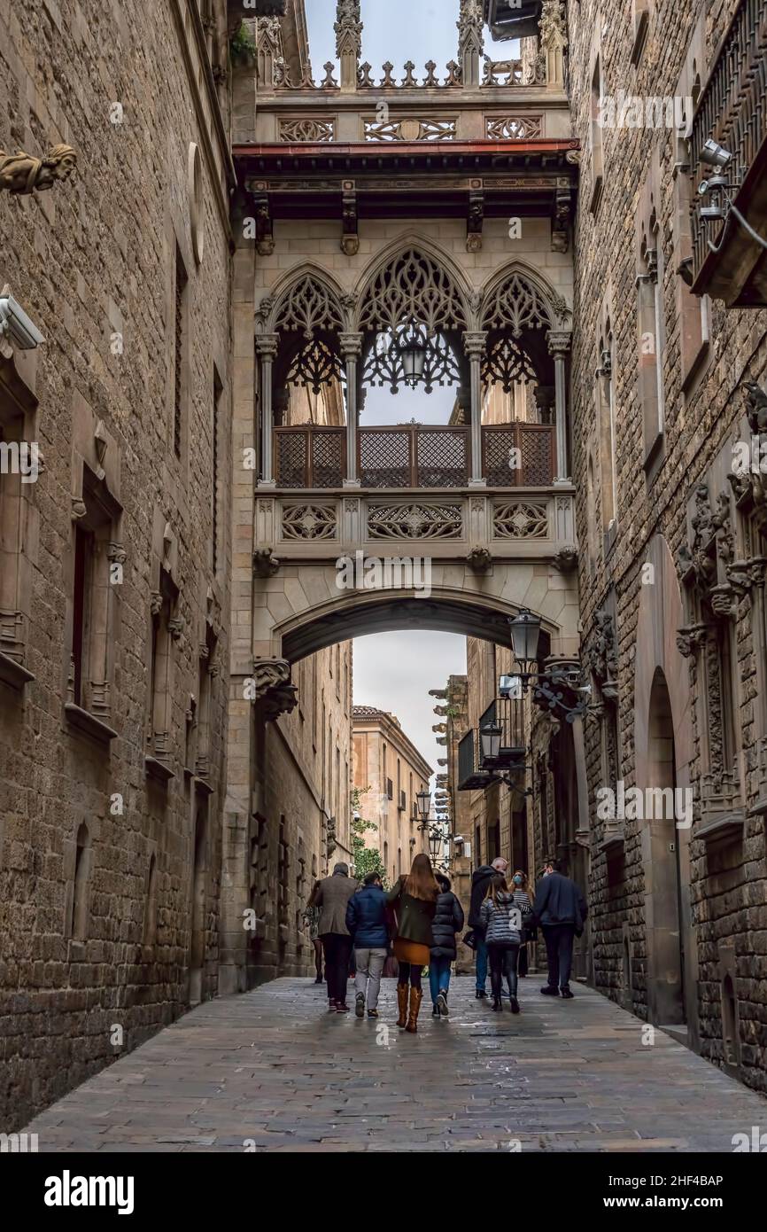 Medieval barcelona hi-res stock photography and images - Page 11 - Alamy
