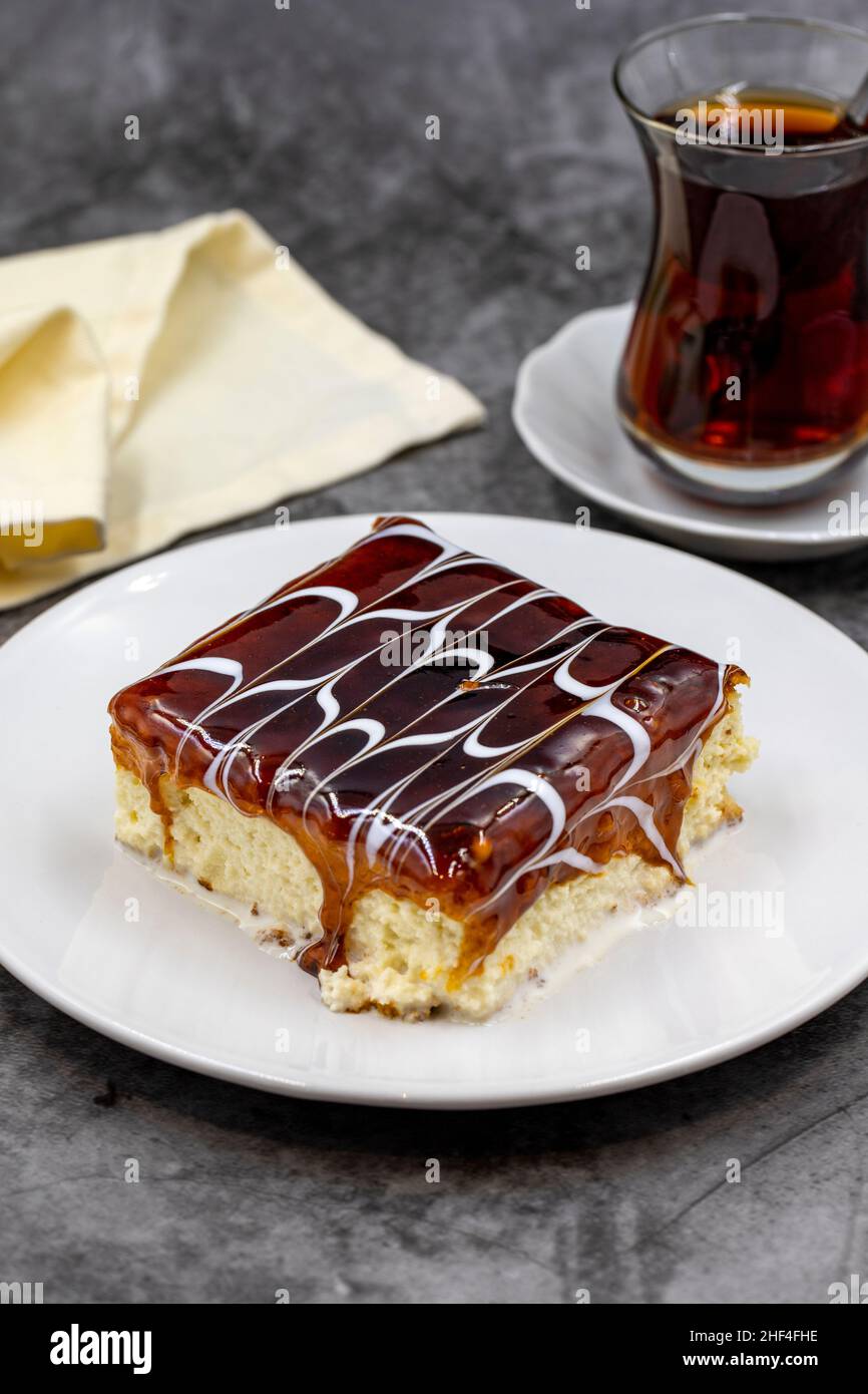 Revani – Syrup Soaked Semolina Cake - Mondomulia