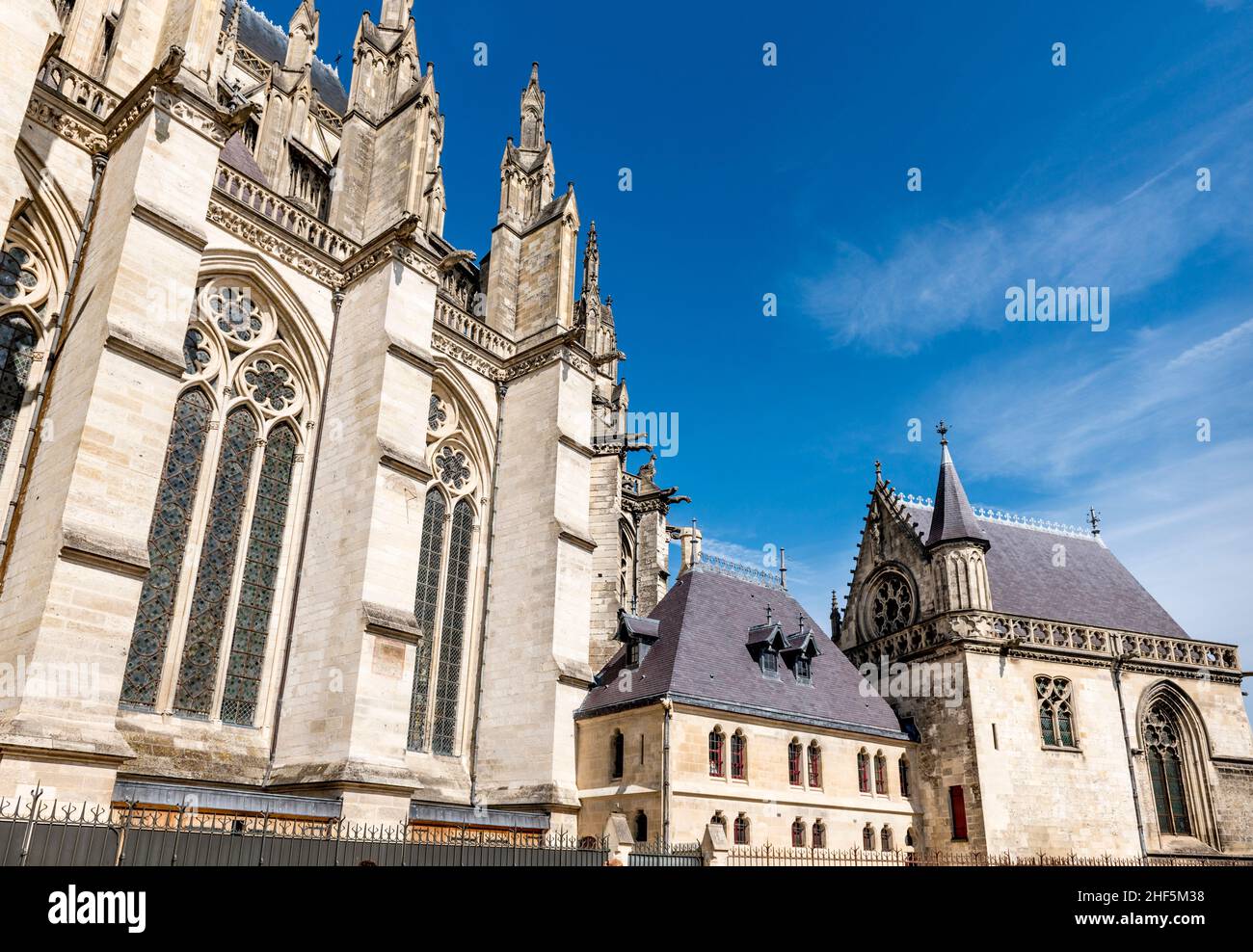 FRANCE. SOMME (80). AMIENS. THE NOTRE-DAME CATHEDRAL. THE SACRISTY, AT THE  FOOT OF THE CATHEDRAL, SOUTH FLANK Stock Photo - Alamy