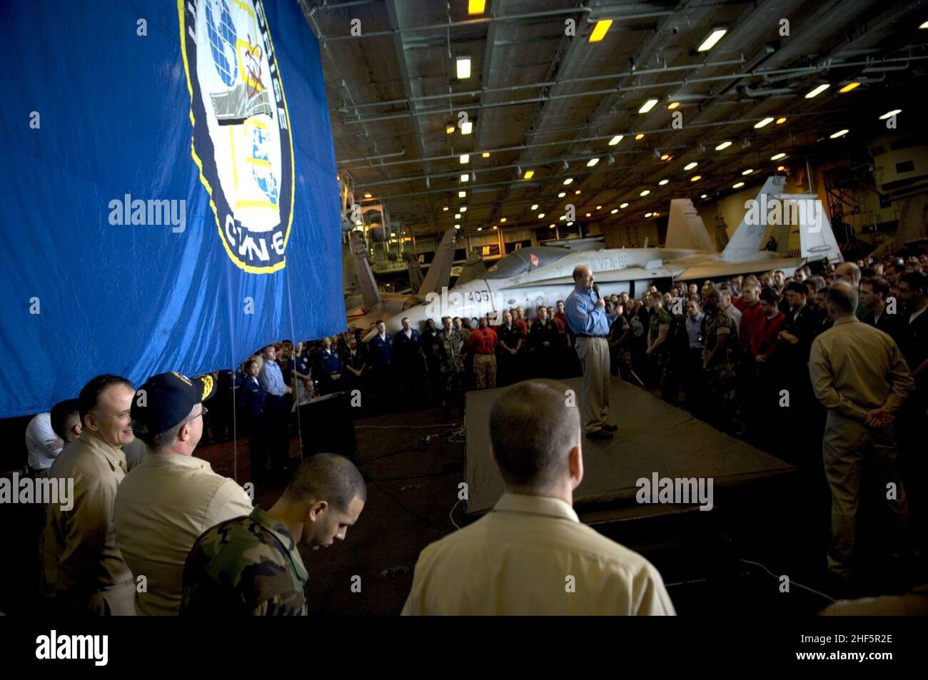 Usecnav In/sign SECNAV aboard USS Vicksburg Stock Photo - Alamy