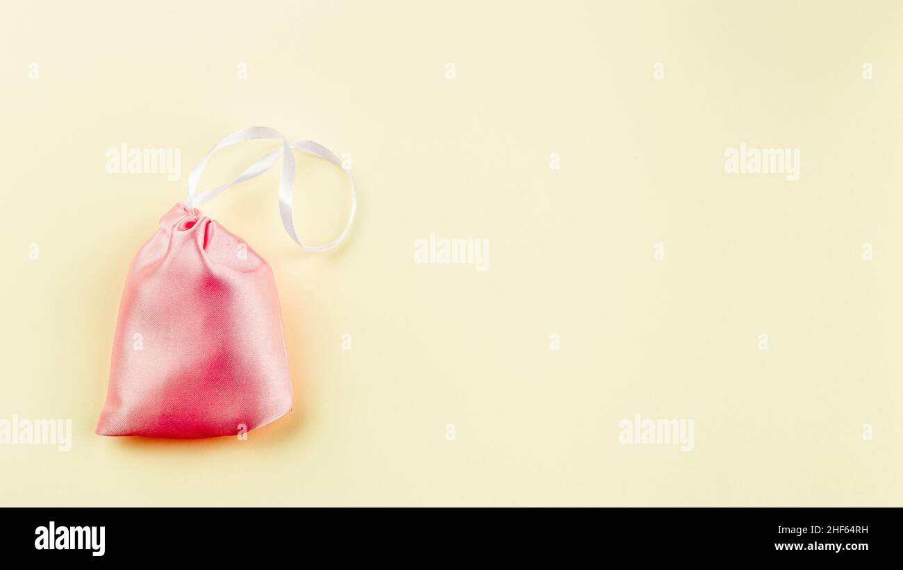 White drawstring fabric pouch hires stock photography and images Alamy