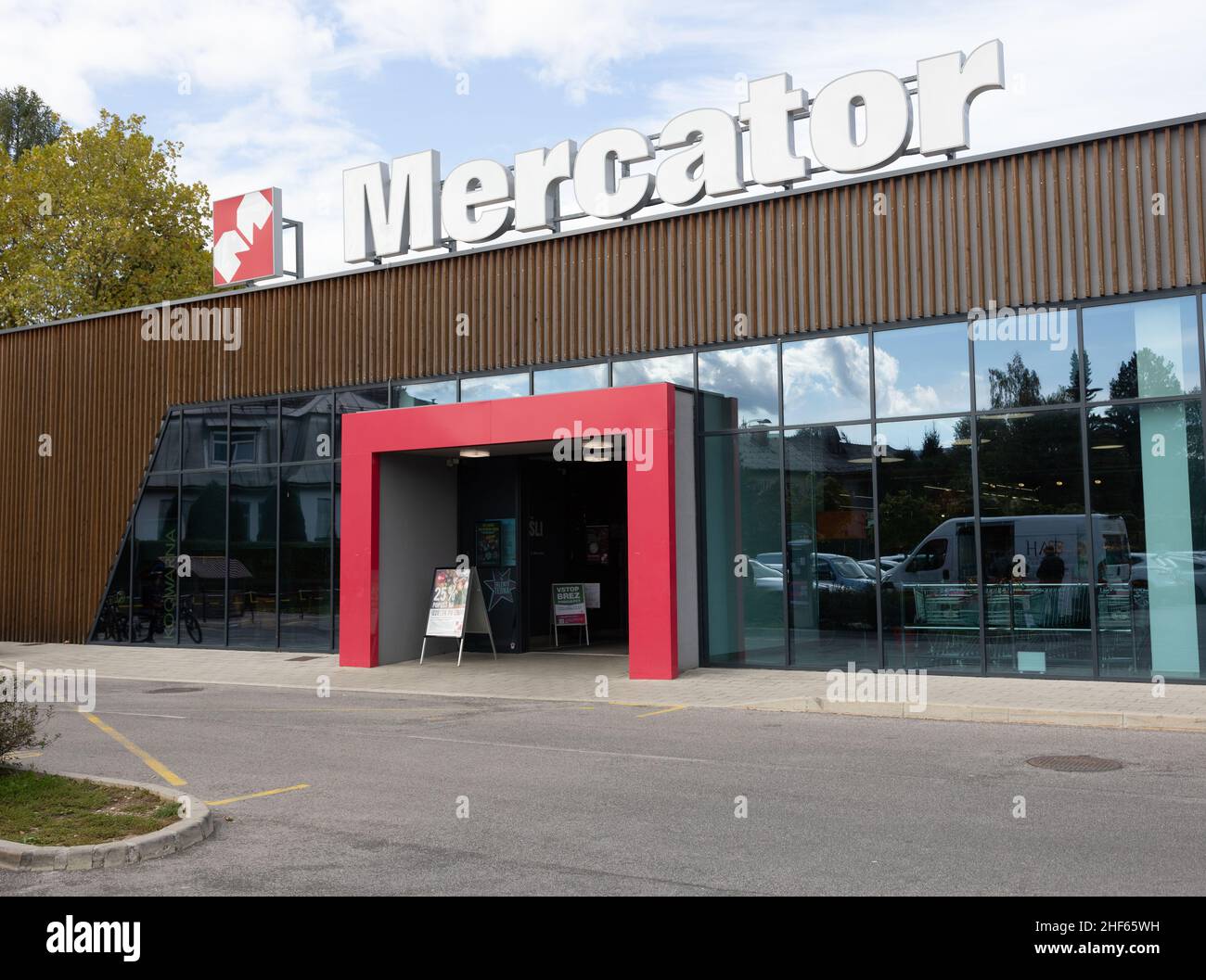 Mercator logo hi-res stock photography and images - Alamy