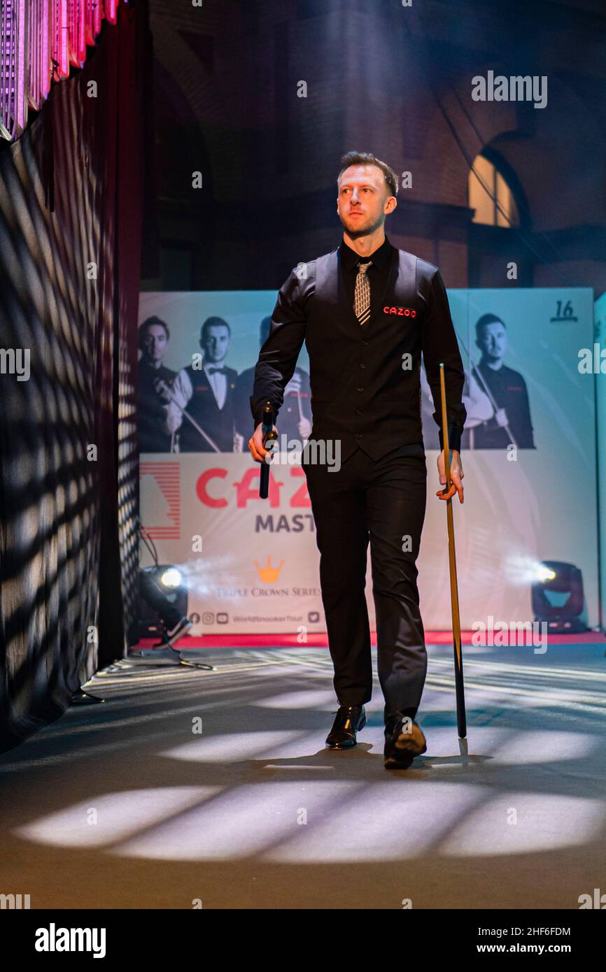 London, UK. 14th Jan, 2022. Judd Trump v Kyren Wilson on Day 6 matches during the 2022 Cazoo Master at Alexandra Palace on Friday, January 14, 2022 in LONDON ENGLAND. Credit: Taka G Wu/Alamy Live News Stock Photo