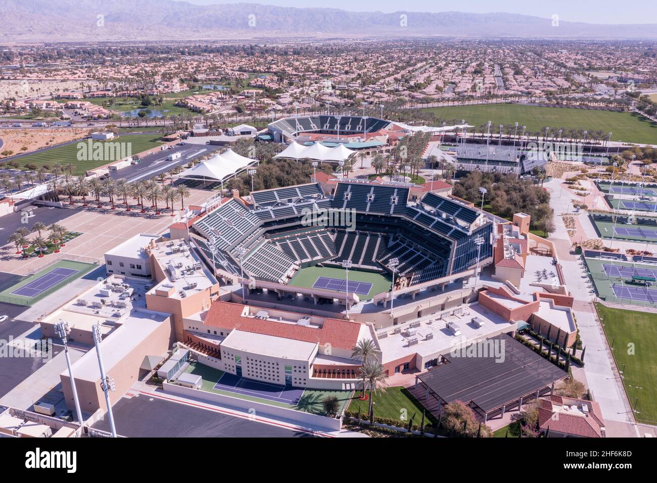 Page 5 - Venue Parking High Resolution Stock Photography and Images - Alamy