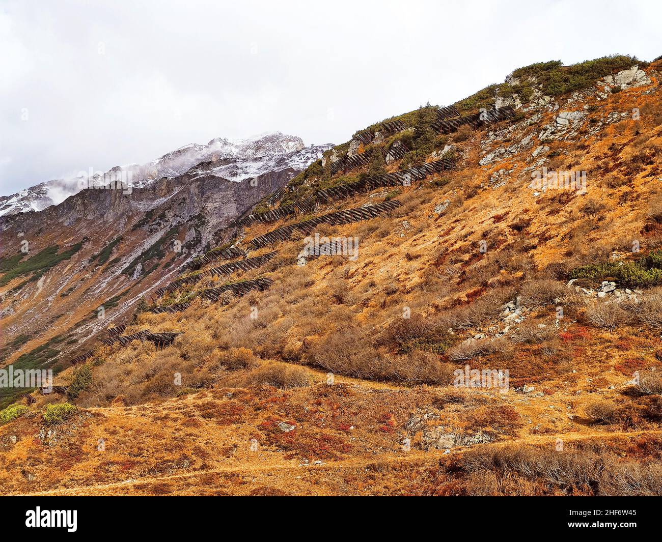 Steep mountain hi-res stock photography and images - Alamy