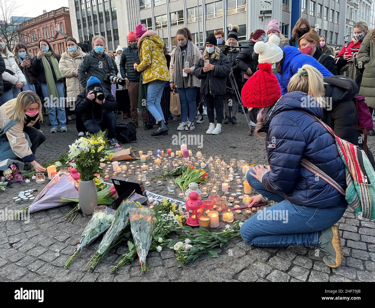 RETRANSMITTED CORRECTING SPELLING OF ASHLING Hundreds of people attend