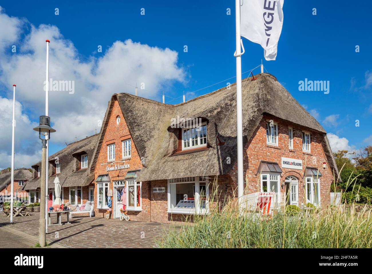 Thatched roof house in kampen hi-res stock photography and images - Alamy