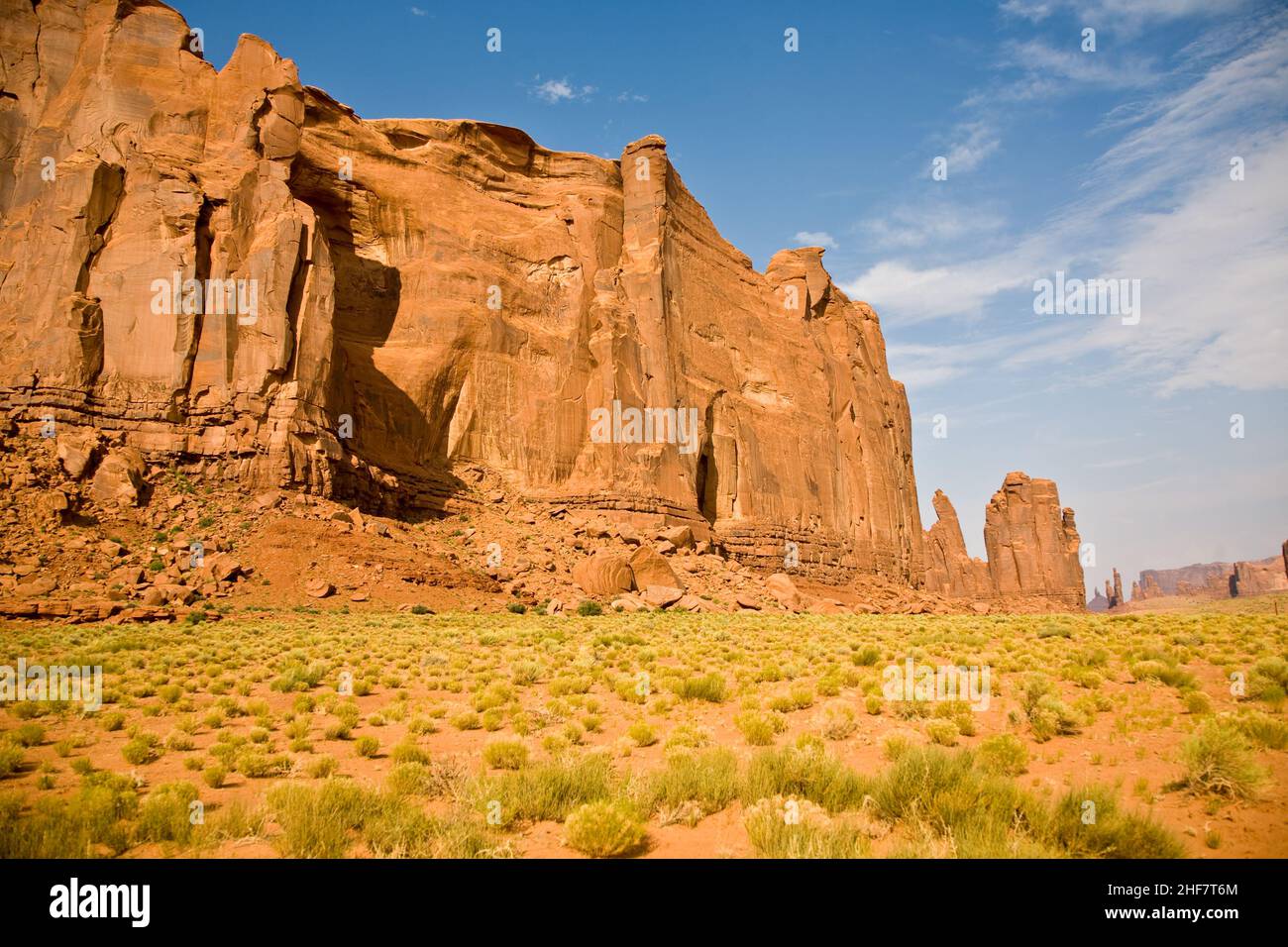 Butte Sand The Butte is a giant sandstone formation in the Monument valley made of ...