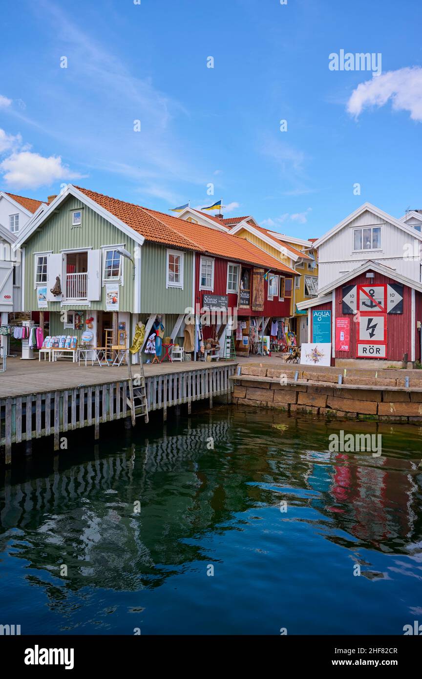 Colorful houses, summer, Smögenbryggan, Smögen, Skagerrak, Bohuslän ...