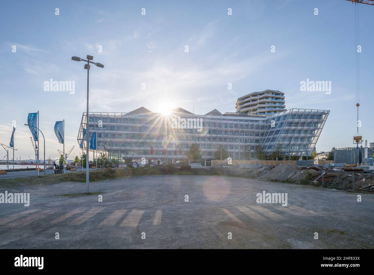 Germany, Hamburg, Strandkai with new buildings