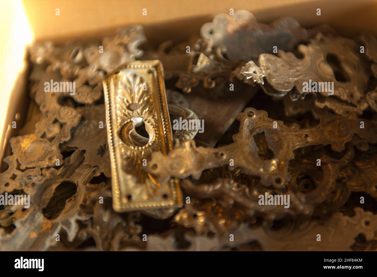 Antique fittings hi-res stock photography and images - Alamy