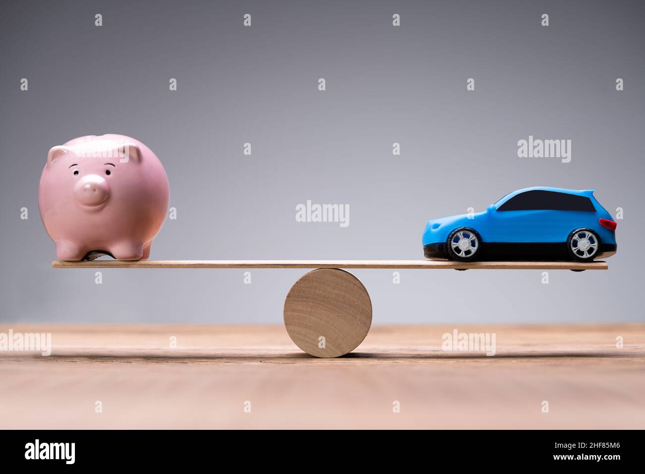Car wheel balancing hi-res stock photography and images - Alamy