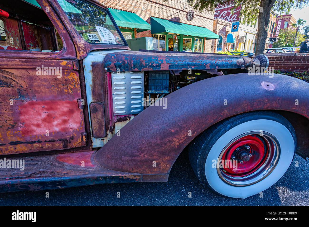Fernandina Beach, FL October 18, 2014 Wide angle front corner view