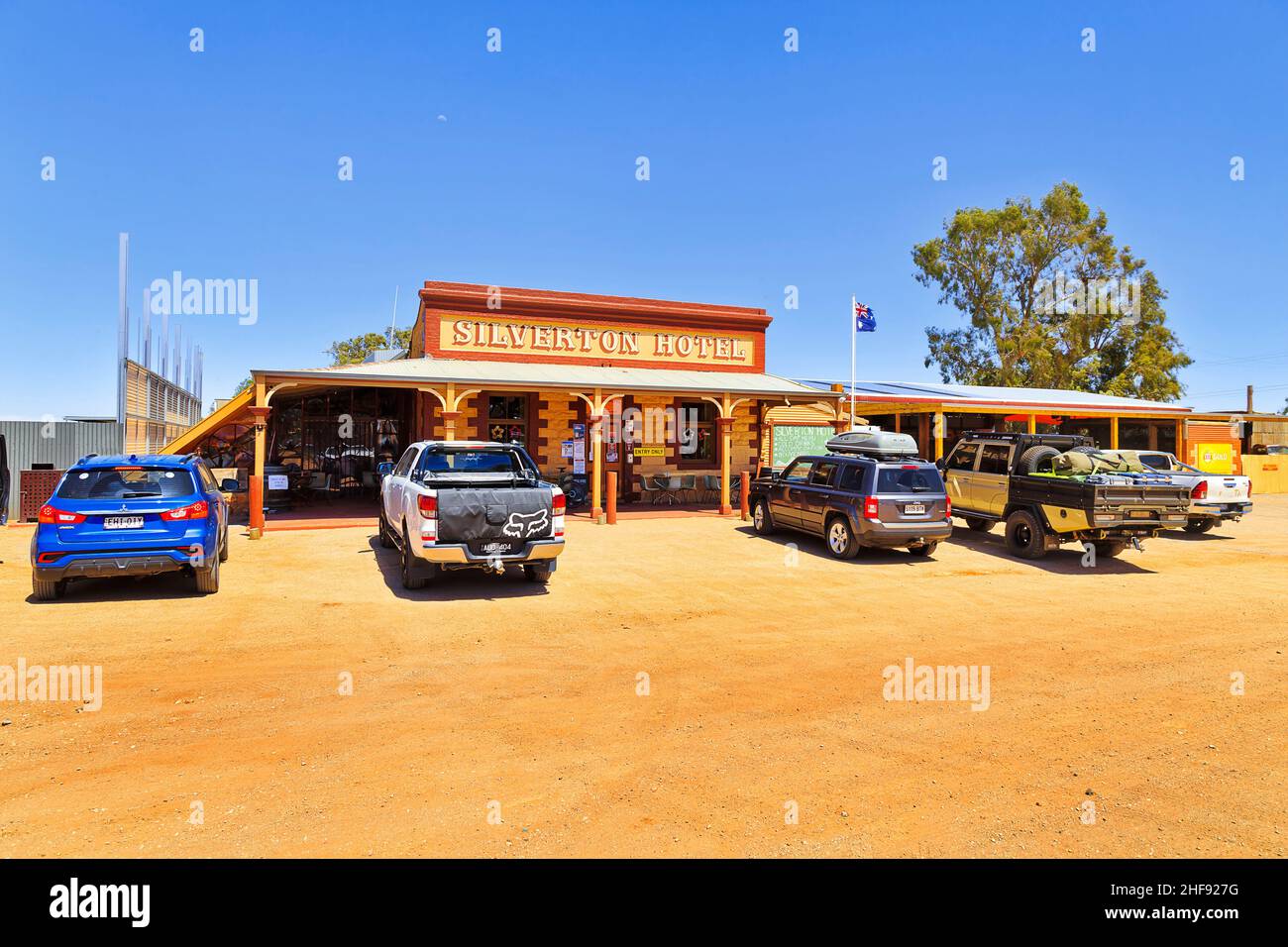 Silverton, Australia - 27 Dec 2021: Historic Silverton hotel pub and accommodation service place in ghost town of Australian outback. Stock Photo
