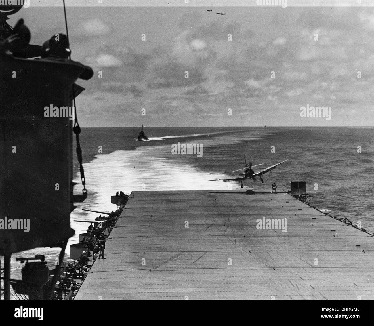 Uss hornet 1942 hi-res stock photography and images - Alamy