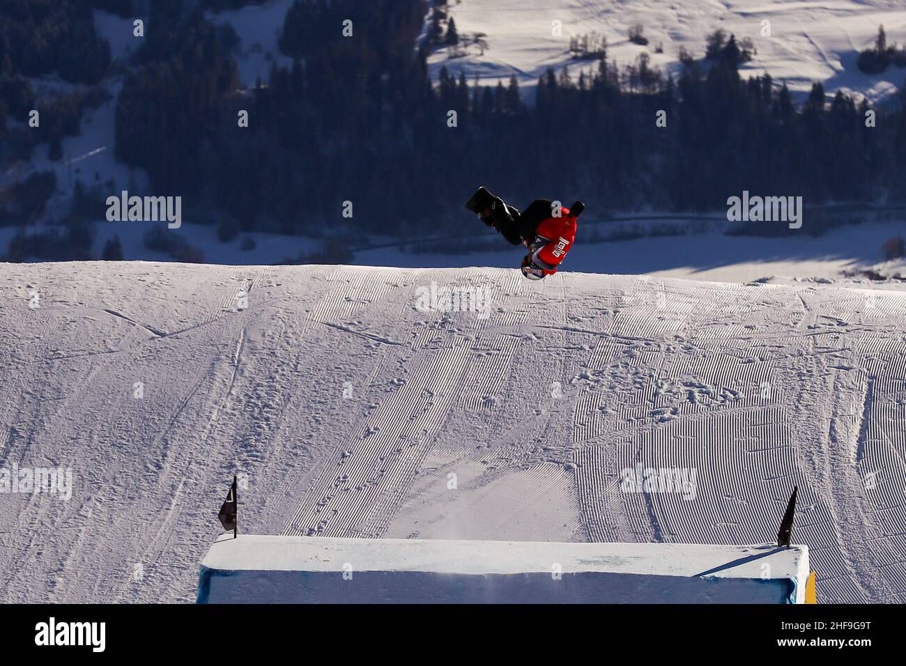 Laax, Switzerland. 14th Jan, 2022. Otsuka Takeru of Japan competes during the men's snowboard slopestyle semifinal at FIS Snowboard World Cup 2022 in Laax, Switzerland, Jan. 14, 2022. Credit: Zhang Cheng/Xinhua/Alamy Live News Stock Photo