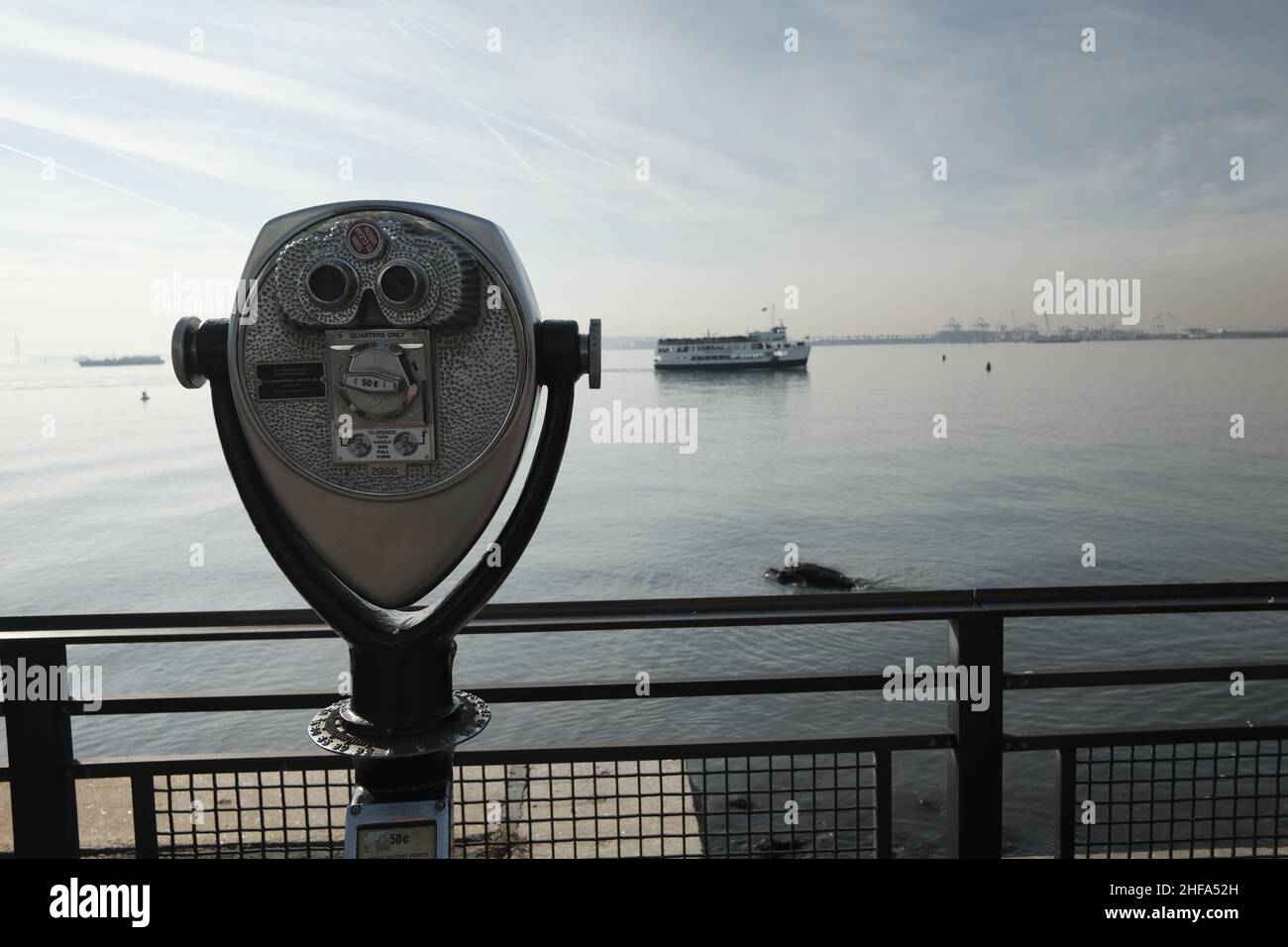 Tourist Binoculars in New York Stock Photo Alamy