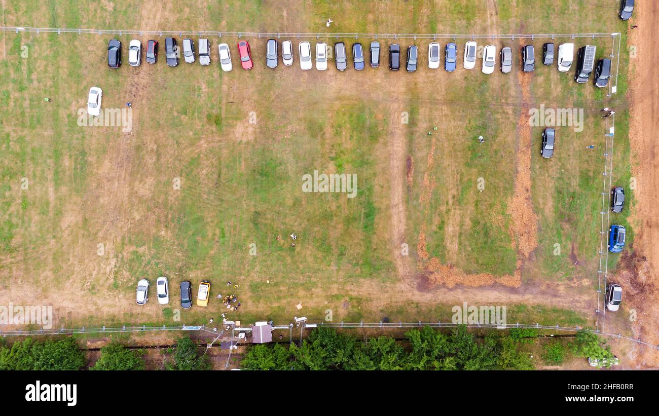 Car fill parking lot hi-res stock photography and images - Alamy
