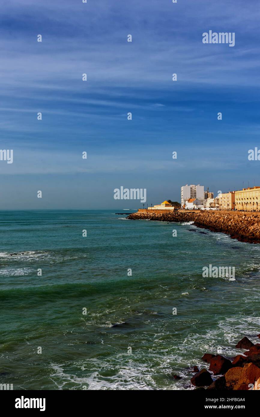 Vista de las playas de Cádiz desde la zona de la Catedral Stock Photo