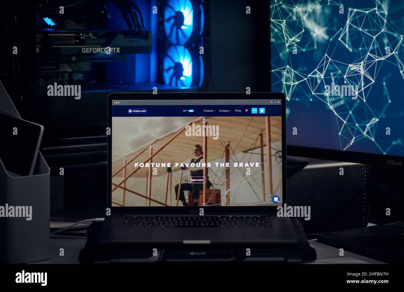 Crypto logo hi-res stock photography and images - Page 14 - Alamy