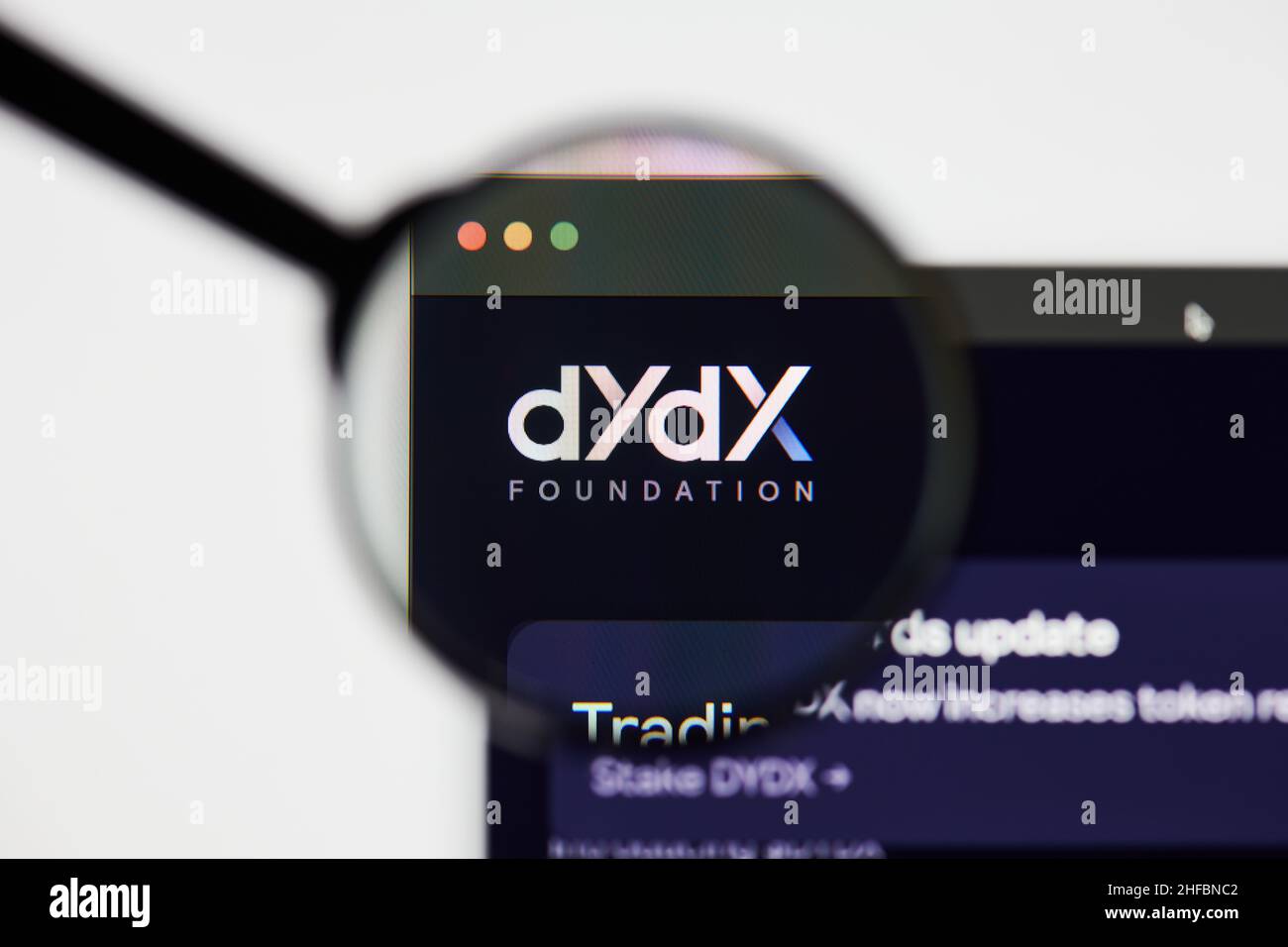 Dydx hi-res stock photography and images - Alamy