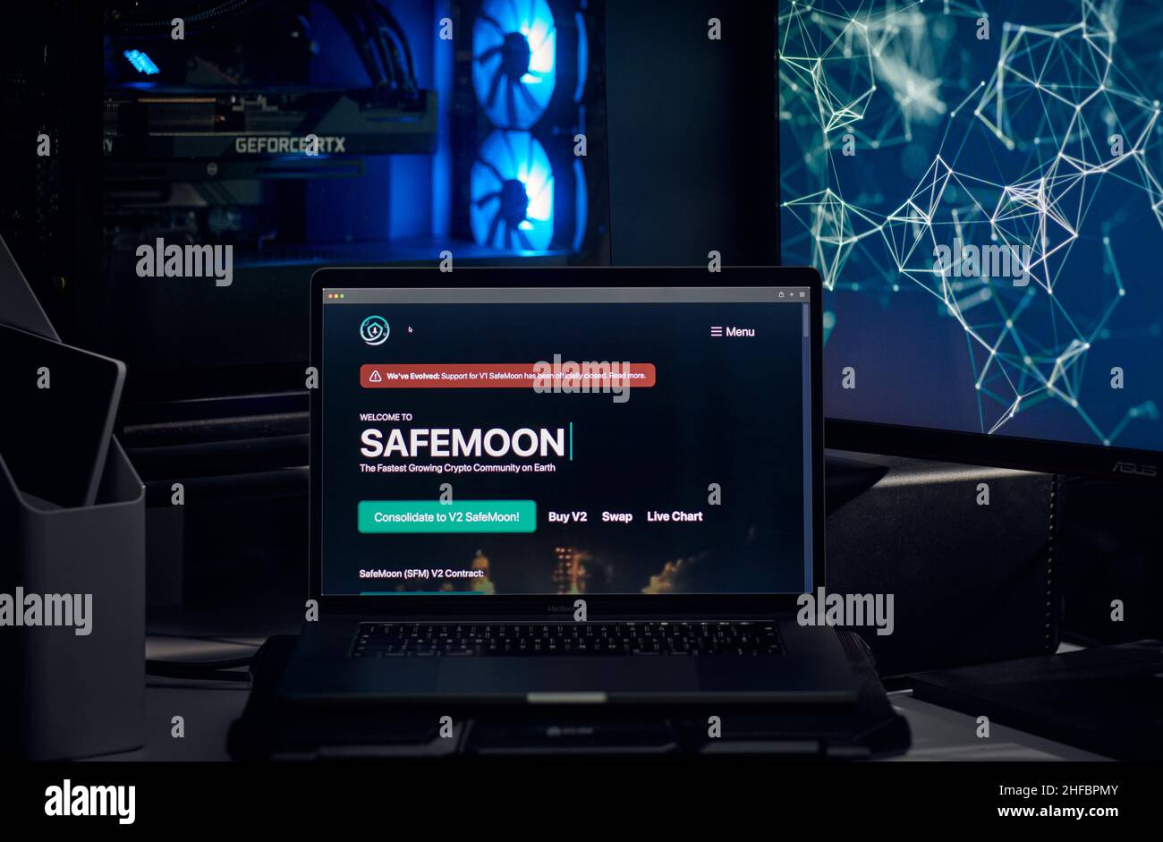 Safemoon coin hi-res stock photography and images - Alamy