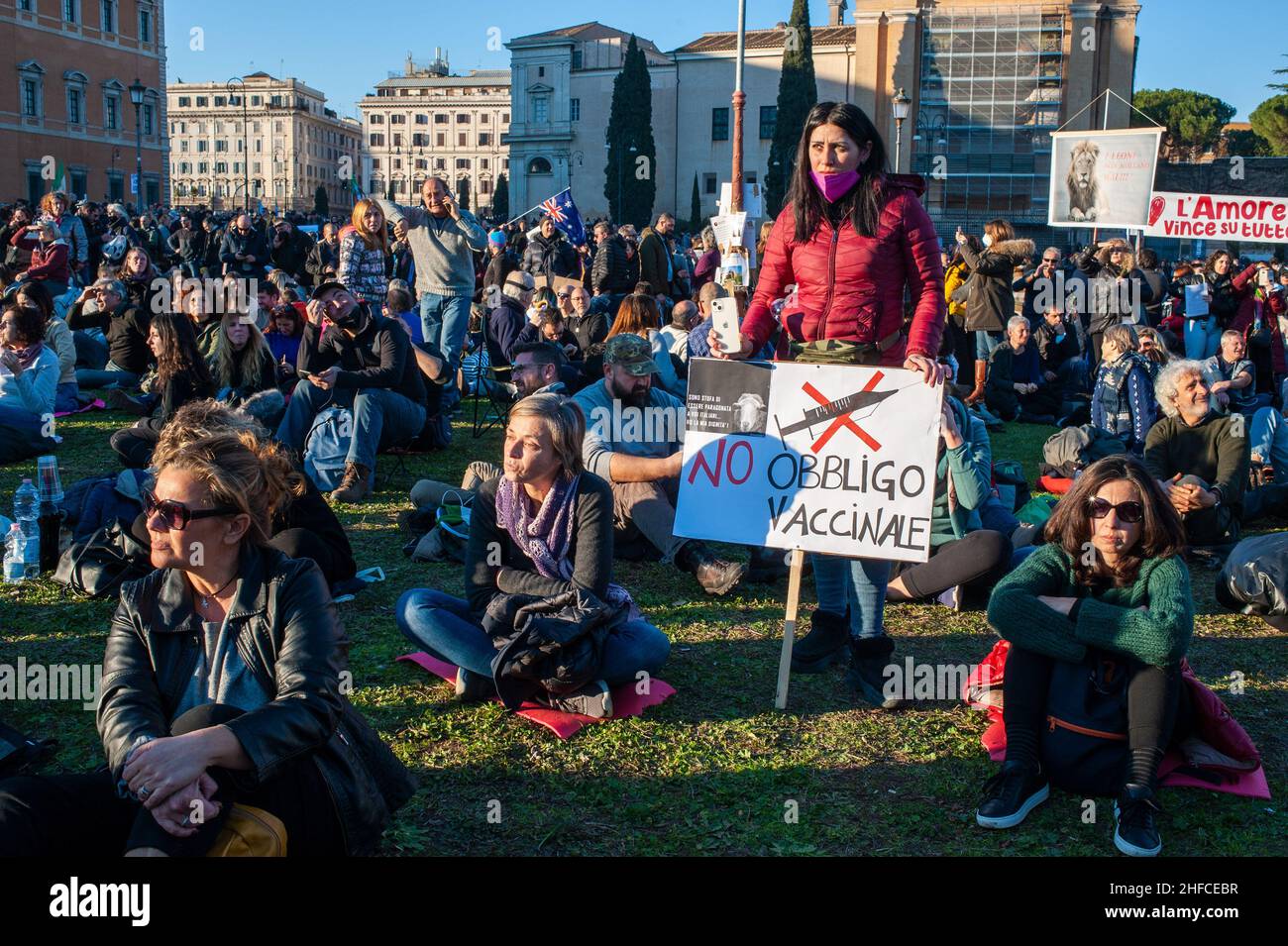 Rome, Italy 15/12/2022: No Vax demonstration, San Giovanni square. © Andrea Sabbadini Stock Photo