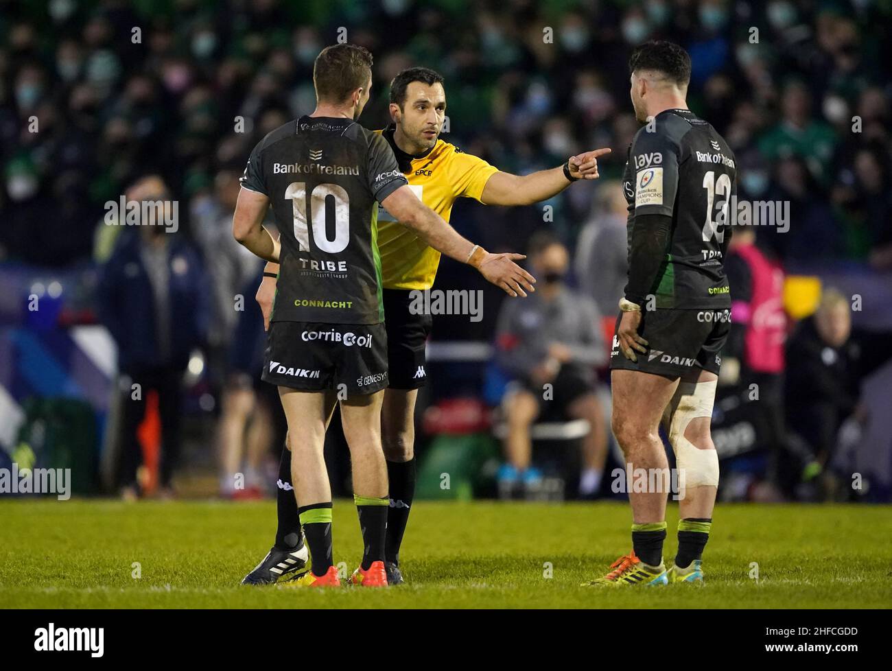 Referee Mathieu Raynal speaks to the Connacht's Jack Carty (left) and Sammy Arnold after Leicester Tigers score a late try during the Heineken Champions Cup, Pool A match at The Sportsground in Galway, Ireland. Picture date: Saturday January 15, 2022. Stock Photo