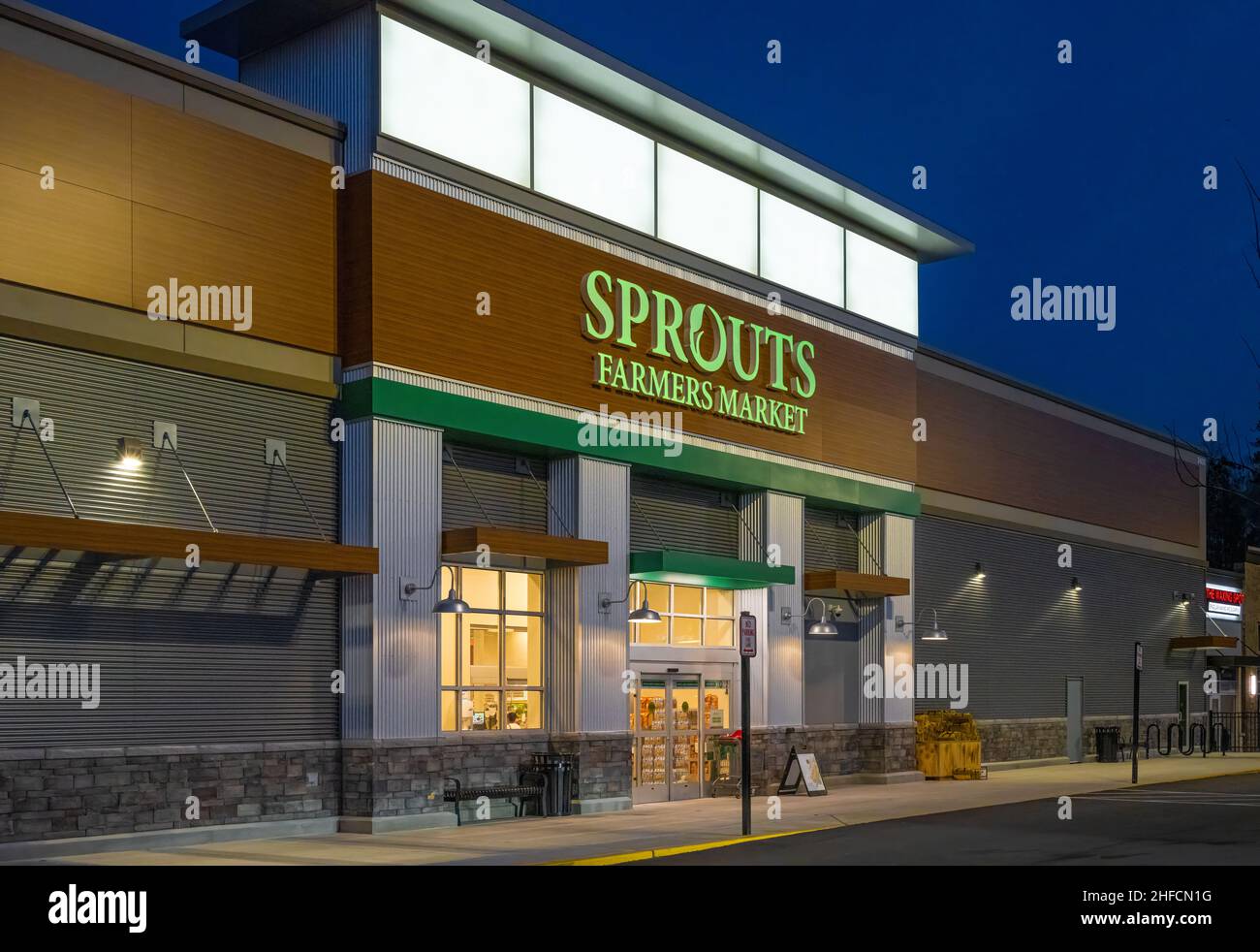 Sprouts logo hires stock photography and images Alamy